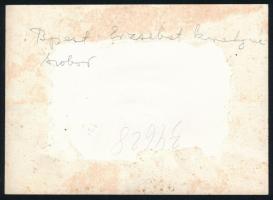 cca 1935 Budapest, Az Erzsébet királyné emlékmű és szobor a pesti Eskü téren, 3 db fotó, hátoldalon ...