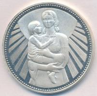 Bulgária 1981. 50L Ag "1300 éves Bulgária: anya és gyermek" T:1,1- (eredetileg PP)  Bulgaria 1981. 50 Leva Ag "1300 Years Bulgaria: Mother and Child" C:UNC,AU (originally PP) Krause KM#137