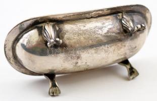 Ezüst(Ag) oroszlánlábas fogvájótartó, jelzett, sérüléssel, 10×4,5×2 cm, nettó: 36,8 g