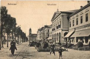 Debrecen, Városháza, utcakép, Csillag Arthur és Tóth üzlete (EK)