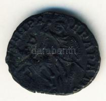 Római Császárság Constantius Gallus 351-354. Bronzpénz T:3