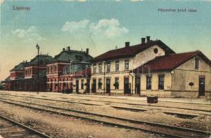 Lipótvár, Újvároska, Leopoldov; Vasútállomás, pályaudvar belső része / railway station (EK)