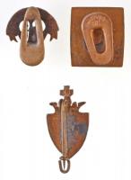 3db-os vegyes magyar jelvény tétel, közte ~1930. "M.É. (Magyar Élet Pártja)" festett Br go...