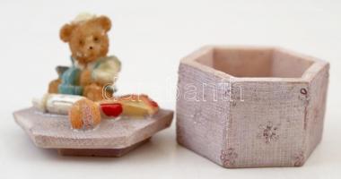 Macis dobozka műgyantából 6,5 cm