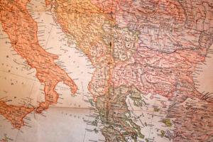 1943 A Közel-Kelet Balkán-félsziget, Kisázsia térképe. Szakadásokkal. 80x119 cm