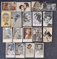 40 db főleg RÉGI magyar és külföldi színész motívumlap / 40 mostly pre-1945 Hungarian and other acto...