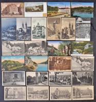 33 db RÉGI erdélyi és román városképes lap, egy kinyitható képeslappal / 33 pre-1945 Transylvanian and Romanian town-view postcards with one folding card
