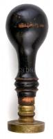 cca 1900 Koronás, monogramos bronz pecsétnyomó fa nyéllel 11 cm