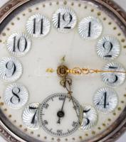 Remontoir dupla ezüst fedeles zsebóra,  vésett tokkal, gyöngyházberakásos számlappal. Működő, jó áll...