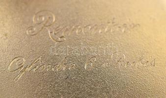 Remontoir dupla ezüst fedeles zsebóra,  vésett tokkal, gyöngyházberakásos számlappal. Működő, jó áll...