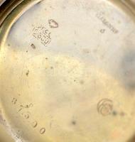 Remontoir dupla ezüst fedeles zsebóra,  vésett tokkal, gyöngyházberakásos számlappal. Működő, jó áll...