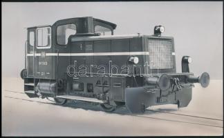 cca 1959-1965 DB Köf 11 osztályú mozdony, retusált fotó, 10,5×18 cm / The DB railways Köf III class locomotive
