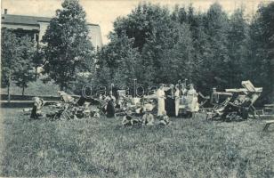 Szliács, Sliac; Napfürdő / Sonnenbad / sunbathing (r)