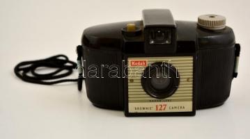 Kodak Brownie 127 boxkamera, jó állapotban / Vintage Kodak box camera in good condition