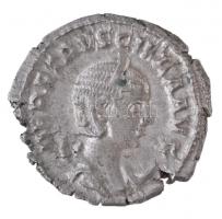 Római Birodalom / Róma / Herennia Etruscilla 249-251. Antoninianus Ag (4g) T:2 ki. Roman Empire / Herennia Etruscilla 249-251. Antoninianus Ag HER ETRVSCILLA AVG / PVDICITIA AVG (4g) C:XF crack RIC IV 58.
