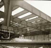 cca 1960 Kazincbarcika, erőmű építkezés, 11 db vintage negatív Kotnyek Antal (1921-1990) budapesti f...