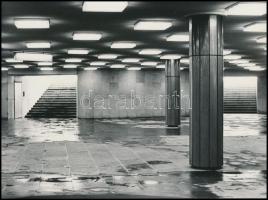 cca 1980 Budapest, különféle metróállomások aluljárói és mozgólépcsői feliratok nélkül, 13 db vintag...