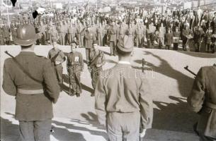 cca 1949 Katonák és sportolók koszorúzási ünnepsége a Gellért hegyen, Rózsa György (?-?) budapesti f...