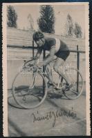 cca 1920 Kerékpárversenyzők, 2 db vintage fotó + 2 db mai nagyítás, 9x14 cm és 10x15 cm