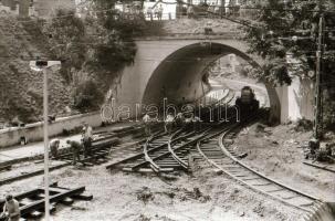 1990 Budapest, Moszkva téri átépítés, 15 db vintage negatív (24x36 mm) + 3 db mai nagyítás (cca 1960...