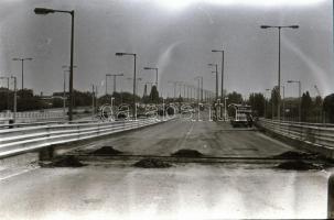 1984. július 9. Budapest, Flórián téri felüljáró építése és a környezete, járművek, közlekedés, 37 d...
