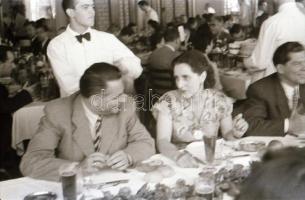 cca 1948 Budapesten megrendezett orvos kongresszus, 41 db vintage negatív Rózsa György (?-?) budapes...