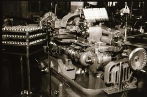 cca 1948 Budapest, Bosch gyár, Rózsa György (?-?) budapesti fotóriporter hagyatékából 18 db vintage ...