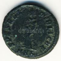 Római Császárság Fausta cca. 307-325. Nummi T:2-/3+ R!