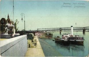 Pozsony, Pressburg, Bratislava; Schiffstation / Hajóállomás, gőzhajó, híd / ship station, steamship, bridge - képeslapfüzetből / from postcard booklet (EK)