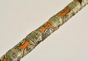 Fa túrabot, számos német botjelvénnyel, m: 92 cm