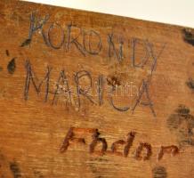 Asszony kosárral, faragott fa szobor, Fodor jelzéssel, m: 23 cm