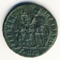 Római Császárság Constantius II. 324-361. Bronzpénz T:2-/3+