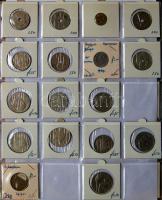 Jó világgyűjtemény 595db régi és új, sok tengerentúlon 2db éremtartóban