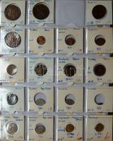 Jó világgyűjtemény 557db régi és új, sok tengerentúlon 2db éremtartóban