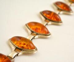 Ezüst(Ag) karkötő borostyán kövekkel, jelzett, h: 18 cm, bruttó: 36,9 g