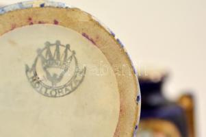 Viktória csehszlovák váza antik jelenettel, párban, jelzett, kopásnyomokkal, m: 16,5 cm