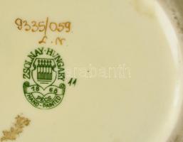 Zsolnay búzavirágmintás porcelán tálka, kézzel festett, jelzett, vízkőnyomokkal, d: 12 cm