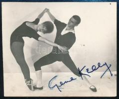 1968 Gene Kelly(1912-1996) táncos, színész aláírása fotón
