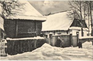 Huszt, Chust, Khust; utcakép télen / street view in winter (ragasztónyom / glue mark)