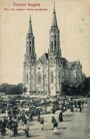 Vinga, Római katolikus templom, piac árusokkal. W.L. Bp. 5436. / church, market (fa)