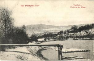 Pöstyén, Pistyan, Piestany; Vág folyó részlete télen, halászok. Lampl Gyula kiadása / Partie an der Waag / Váh riverside in winter, fishermen (ragasztónyom / glue mark)