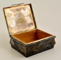 Ezüst(Ag) doboz fa betéttel, jelzett, 9x9x4,5 cm bruttó: 245 g