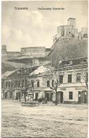 Trencsén, Trencín; Szálavszky Gyula tér, Schweitzer, Kalmár üzlete, Fogyasztási Szövetkezet, háttérben a vár. Weisz Náthán kiadása / square, shops, cooperative shop, castle (EK)