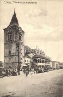 1908 Lőcse, Levoca; Városház árkádokkal, piac árusokkal. Feitzinger Ede No. 951. / town hall with arcades, market with vendors