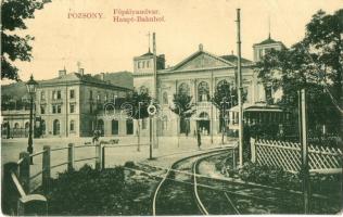 Pozsony, Pressburg, Bratislava; Főpályaudvar, vasútállomás, kanyarodó villamos. W. L. Bp. 648. / main railway station, tram (EB)