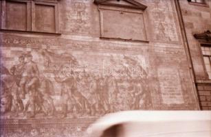 Városi életképek a régi NDK-ból (Berlin, Rostock, Drezda, stb,), fotónegatívok tasakban