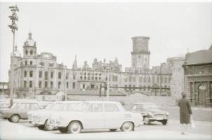 Városi életképek a régi NDK-ból (Berlin, Rostock, Drezda, stb,), fotónegatívok tasakban