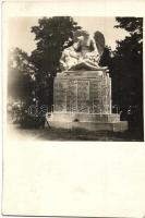 1935 Szeged, Felsőtanya, Világháborúban elesett hősök szobra. photo