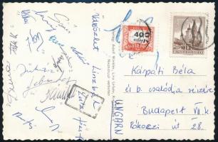 cca 1965 A magyar utánpótlás-válogatott tagjainak aláírásai levelezőlapon (Szűcs, Zámbó, Varga, stb.)