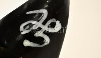 Iparművészeti Vállalatos Gorka Lívia  tálka, mázas kerámia, jelzett, apró kopásokkal, 25x8 cm